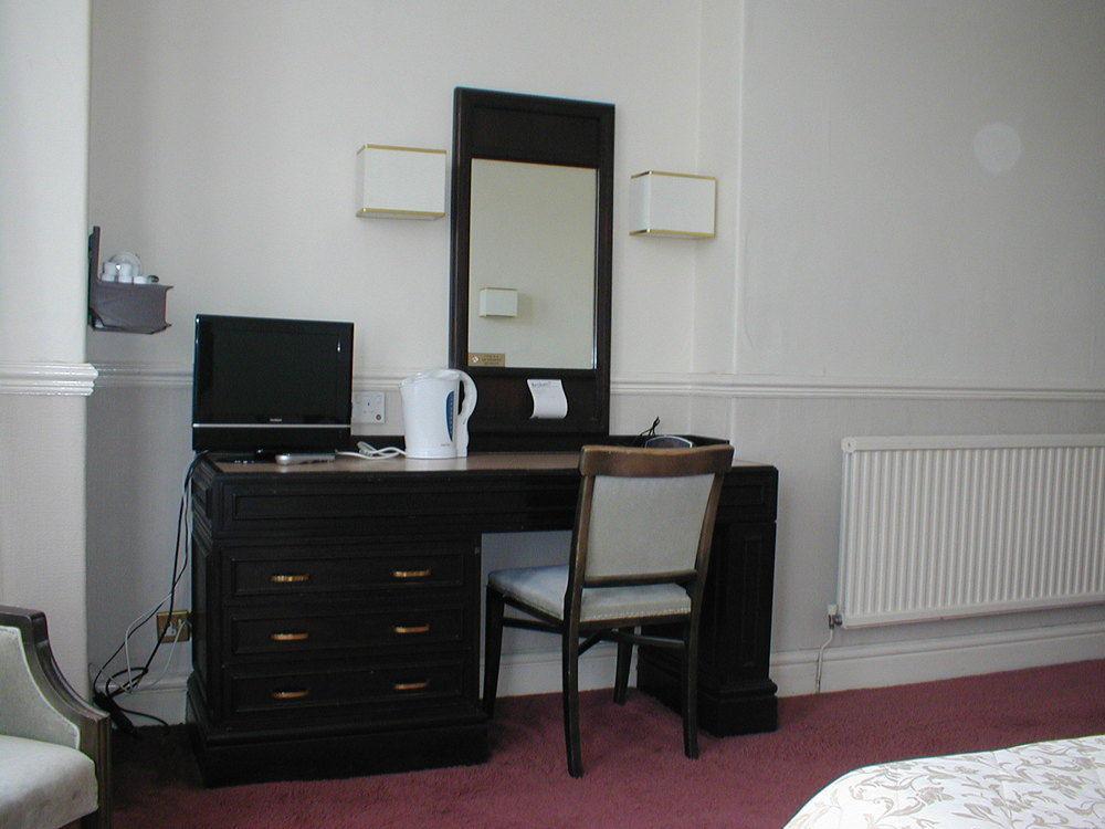 Glen Usk Hotel 랜드린도드웰스 외부 사진