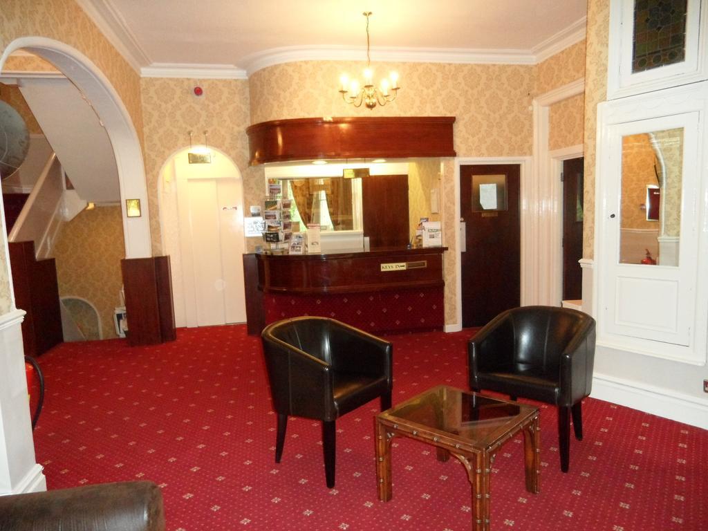 Glen Usk Hotel 랜드린도드웰스 외부 사진