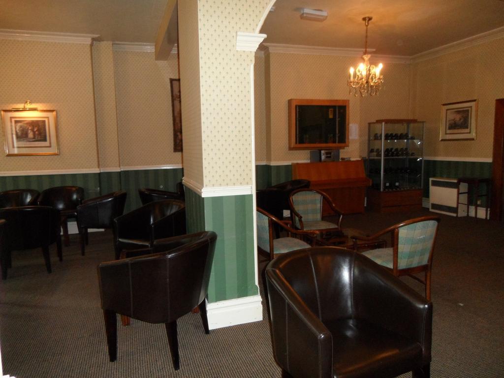 Glen Usk Hotel 랜드린도드웰스 외부 사진