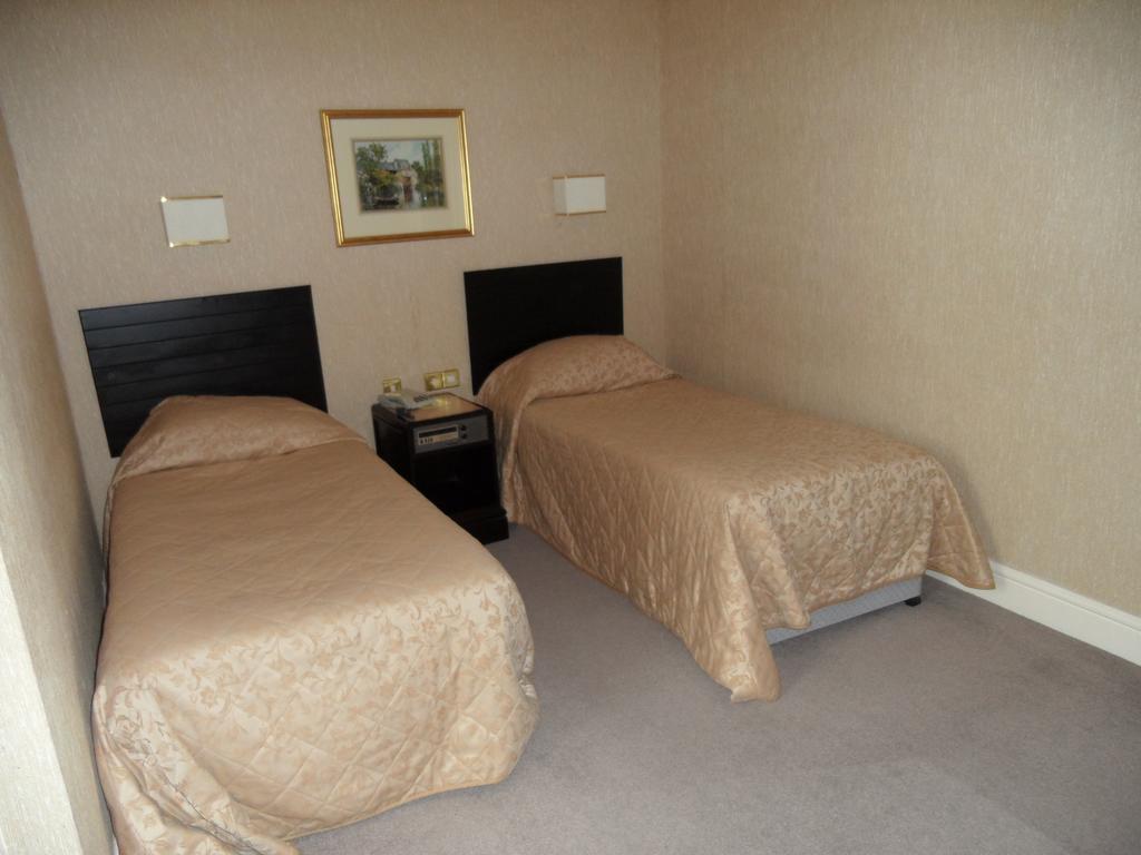 Glen Usk Hotel 랜드린도드웰스 외부 사진