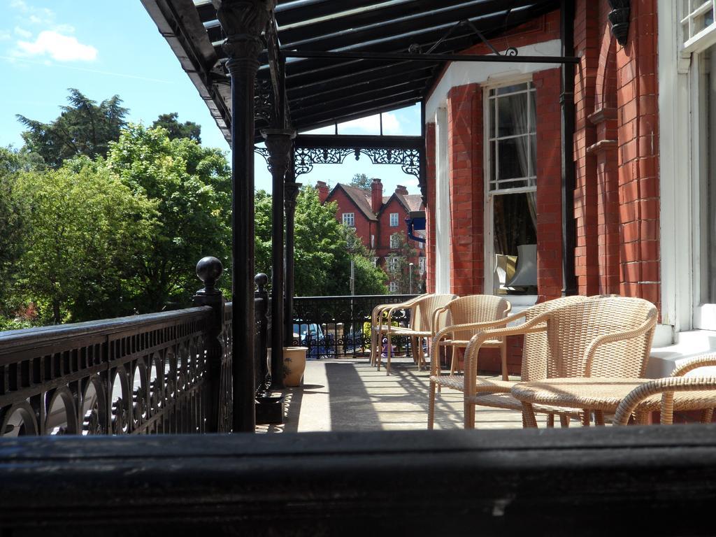 Glen Usk Hotel 랜드린도드웰스 외부 사진