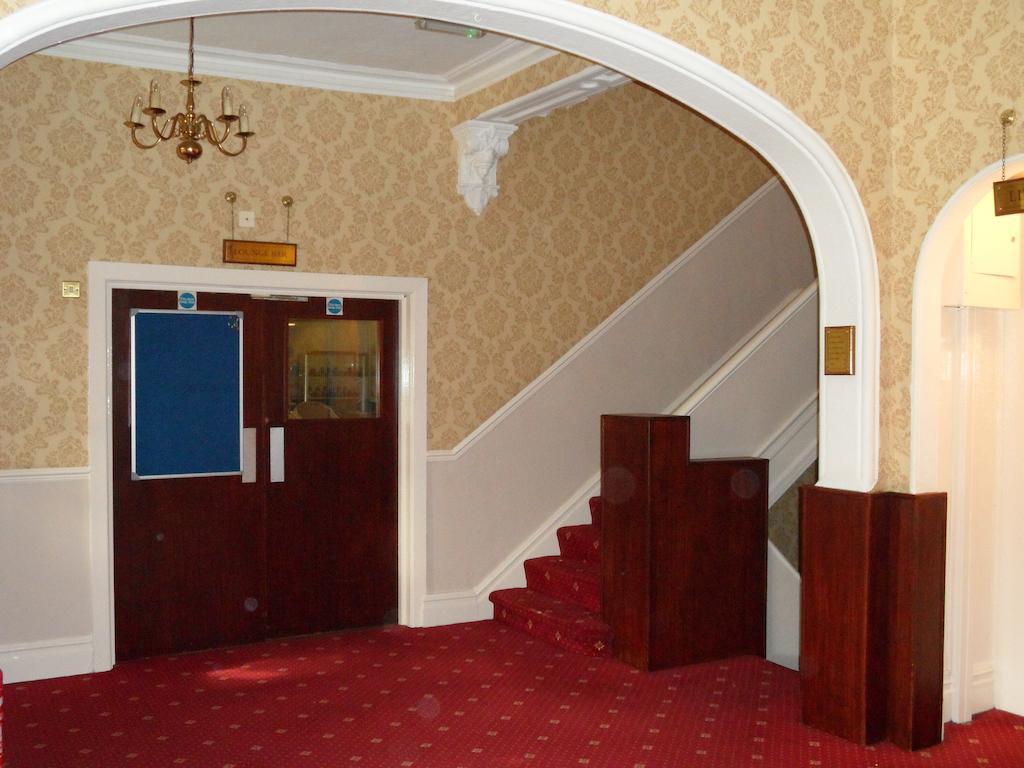 Glen Usk Hotel 랜드린도드웰스 외부 사진